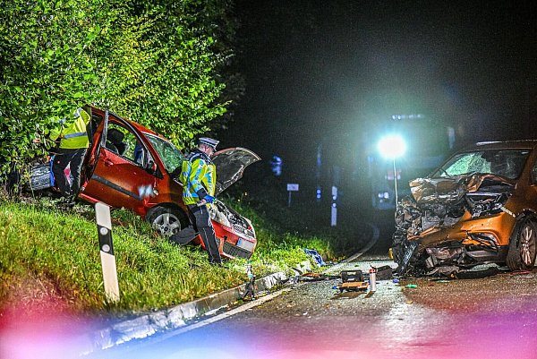 Drei weitere Menschen wurden verletzt. - © Marius Bulling/dpa