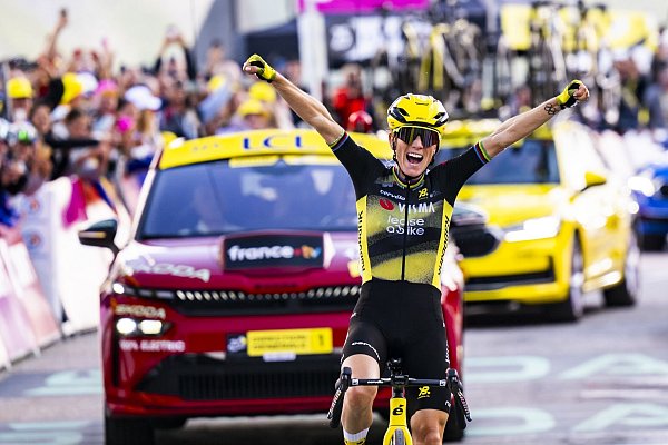 Solo-Ritt bringt Gelb: Ferrand-Prevot gewinnt die Tour in den Alpen. - © Jean-Christophe Bott/KEYSTONE/dpa
