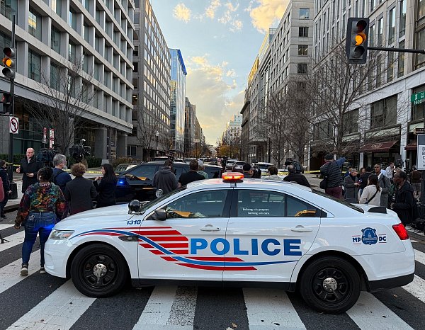 Die Polizei der US-Hauptstadt riegelt den Zugang zum Tatort ab. - © Franziska Spiecker/dpa