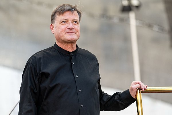 Soll den Jubiläums-«Ring» leiten: Dirigent Christian Thielemann. (Archivbild) - © Fabian Sommer/dpa