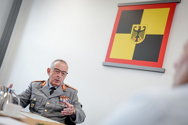 Generalinspekteur Carsten Breuer - © Kay Nietfeld/dpa