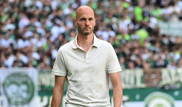 Wolfsburgs neuer Trainer Paul Simonis gilt als Pokal-Experte. - © Carmen Jaspersen/dpa