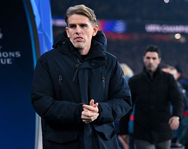 Freut sich auf das Heimspiel: Bayern-Sportdirektor Christoph Freund. - © Sven Hoppe/dpa