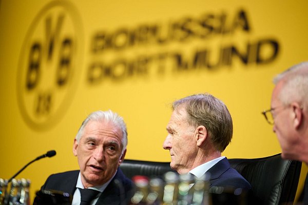 Reinhold Lunow und Hans-Joachim Watzke lieferten sich im Sommer einen öffentlichen Streit um die Wahl zum BVB-Präsidenten - © Bernd Thissen/dpa