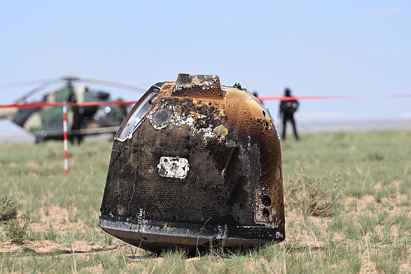 Erstmals in der Menschheitsgeschichte hatte eine Sonde Gestein von der Mondrückseite auf die Erde gebracht. (Archivbild) - © Bei He/XinHua/dpa