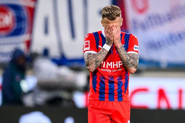 Hatte das 1:0 auf dem Fuß: Heidenheims Niklas Dorsch. - © Tom Weller/dpa