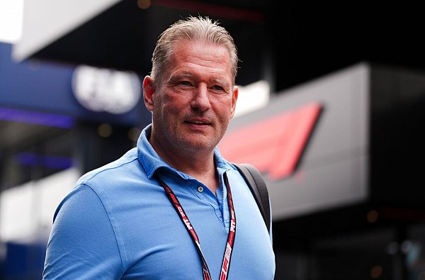 Jos Verstappen gilt nicht als Freund von Christian Horner. - © Bradley Collyer/PA Wire/dpa
