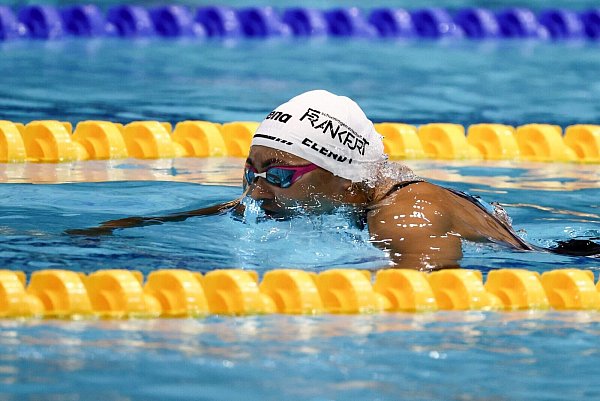 Anna Elendt schwimmt deutschen Rekord über 200 Meter Brust - © Christoph Soeder/dpa
