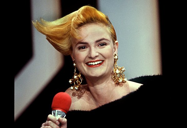 In den 1980er Jahren fiel Gloria Fürstin von Thurn und Taxis mit Punkfrisuren auf. (Archivbild) - © Jörg Schmidt/dpa