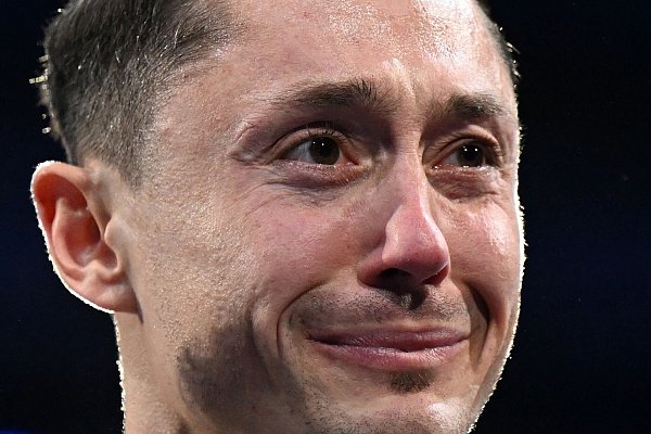 Von Emotionen überwältigt: Andreas Toba. - © Marijan Murat/dpa