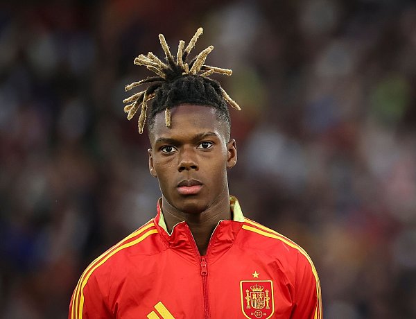 Nico Williams hat sich gegen einen Club-Wechsel in diesem Sommer entschieden. - © Christian Charisius/dpa