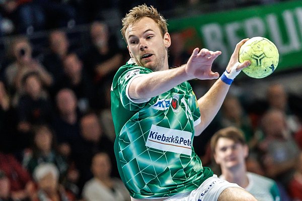 Welthandballer Mathias Gidsel will Titel mit den Füchsen holen. - © Andreas Gora/dpa