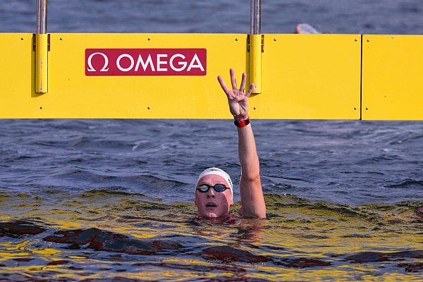 Auf vier Titel im Freiwasser könnte für Florian Wellbrock ein weiterer im Becken folgen. - © Vincent Thian/AP/dpa