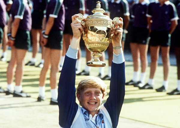 «Ich war einmal der beste Tennisspieler der Welt (...)», schreibt Becker im Buch. «Aber wer war ich jetzt?». (Archivbild) - © Rüdiger Schrader/dpa