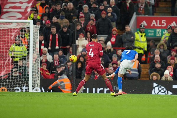 Chemsdine Talbi schoss den FC Sunderland beim FC Liverpool in Führung. - © Jon Super/AP/dpa