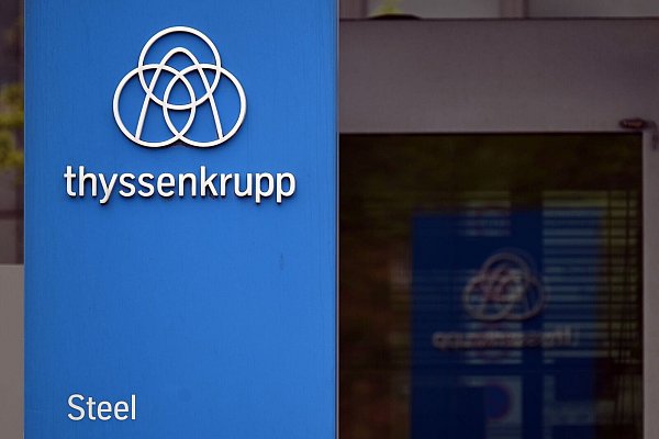 Die Stahlsparte des Thyssenkrupp-Konzerns ist Deutschlands größter Stahlhersteller. Beschäftigt werden rund 27.000 Menschen, davon 13.000 in Duisburg. - © Federico Gambarini/dpa