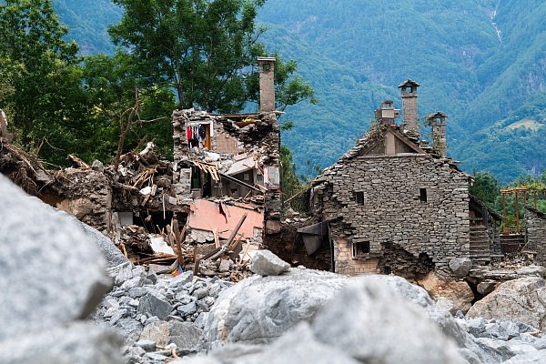 Ein Unwetter am vergangenen Wochenende hat im Bavonatal schwere Schäden angerichtet. (Archivbild) - © Samuel Golay/KEYSTONE/TI-PRESS/dpa