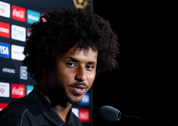 Dortmunds Stürmer Karim Adeyemi ist vor dem Duell mit Real Madrid siegesgewiss. - © Sven Hoppe/dpa