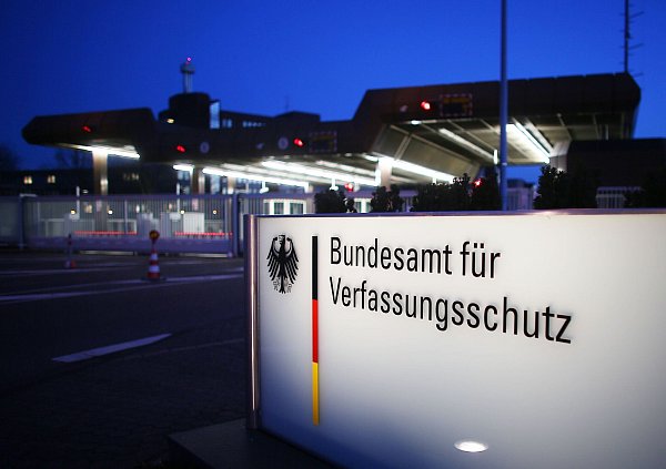 Der Inlandsgeheimdienst hat seinen Hauptsitz in Köln. (Symbolbild) - © Oliver Berg/dpa