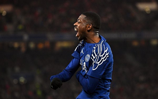Einst auch in der Bundesliga, zauberte Dembelé gegen den deutschen Vizemeister. - © Marijan Murat/dpa