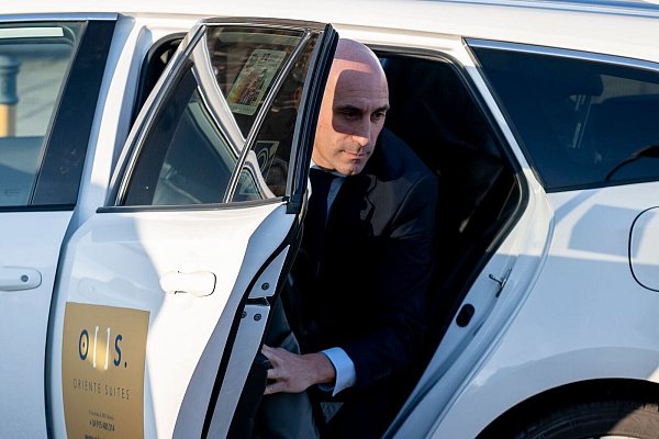 Rubiales beteuert weiterhin seine Unschuld. - © A. Pérez Meca/EUROPA PRESS/dpa