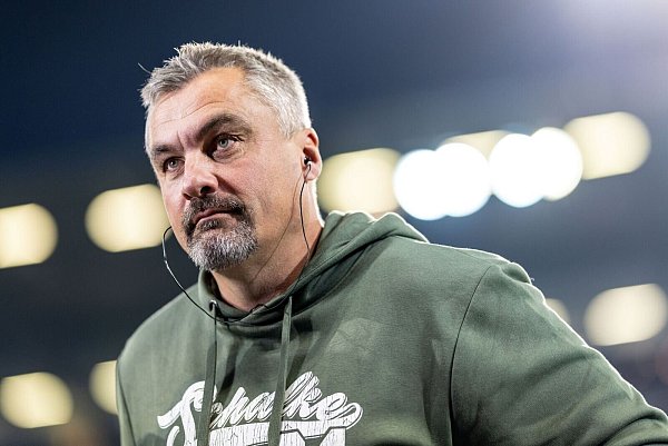 Schalke trennte sich von Trainer Thomas Reis. - © Philipp Szyza/dpa