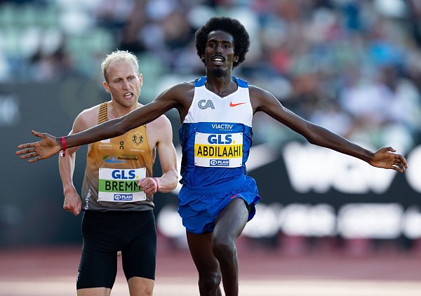 Mohamed Abdilaahi siegte im Spurt über 5.000 Meter. - © Sven Hoppe/dpa