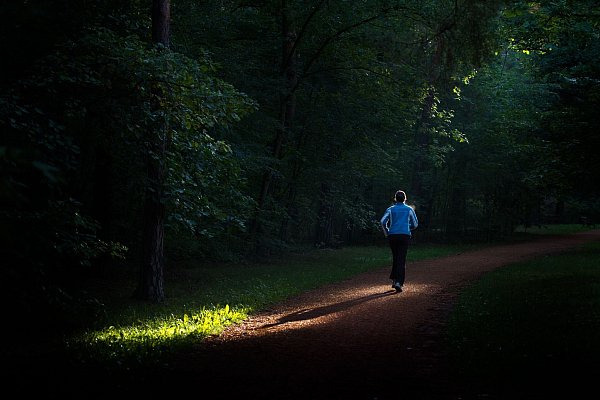 Den Körper sportlich an seine Grenzen pushen? Lieber nicht in den Tagen nach einer Impfung. - © picture alliance / dpa