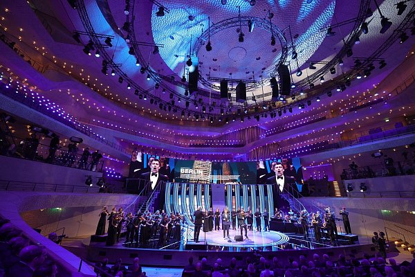 Die DFB-Auswahl war bei der Auslosung in der Hamburger Elbphilharmonie als Team eins in Gruppe A gesetzt. - © Christian Charisius/dpa