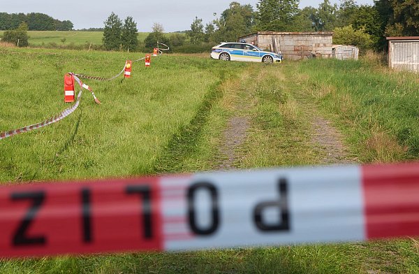 Der Fundort ist abgesperrt. - © Thomas Frey/dpa