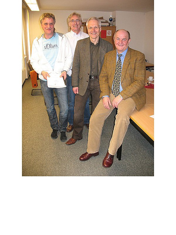 Detlef Nacke, Manfred Krugmann, Martin Pantke und Franz-Josef Henze (v.l.) erläuterten die SPD-Position zum Paderborner Haushalt 2010. - © FOTO: STÜKEN
