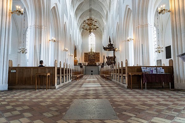 Im Dom von Odense befinden sich die Überreste von Wikingerkönig Knud IV. - © Johan Tobias Joensen/Visit Odense/dpa-tmn