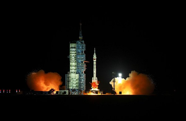 Mit der Mission «Shenzhou 21» setzt China sein ehrgeiziges Raumfahrtprogramm fort. (Archivbild) - © Wang Jiangbo/XinHua/dpa
