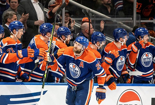 Draisaitl gehört zu den Topscorern der NHL. - © Jason Franson/The Canadian Press via AP/dpa