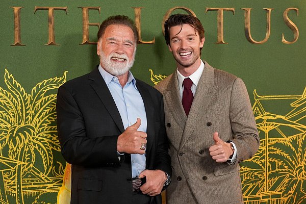 Arnold Schwarzeneggers Sohn Patrick hat eine wichtige Rolle in der dritten Staffel von «White Lotus», ging aber bei den Nominierungen leer aus. (Archivbild) - © Chris Pizzello/Invision via AP/dpa