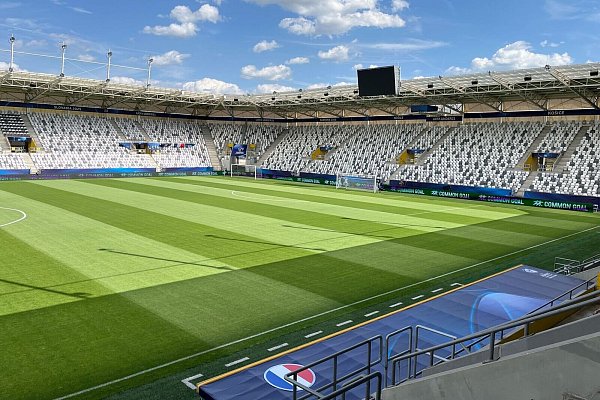 Hier wird am Mittwoch gespielt: Das Stadion in Kosice. - © Christian Kunz/dpa