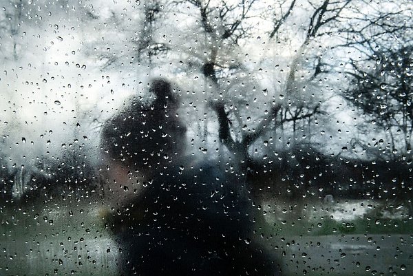 Für Betroffene, Angehörige oder Freunde wichtig zu wissen: Depressionen ist behandelbar. - © Bernd Thissen/dpa/dpa-tmn