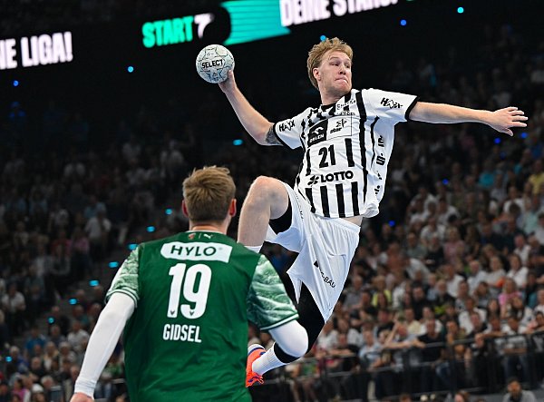 Mathias Gidsel & Co. hatten gegen den THW Kiel Schwerstarbeit zu verrichten. - © Sven Hoppe/dpa