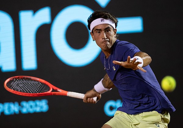 Francisco Comesana steht erstmals im Halbfinale eines Profi-Turniers. - © Wang Tiancong/Xinhua/dpa