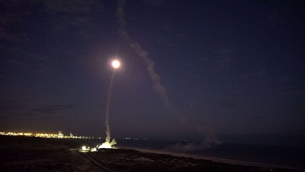 Israel nutzt unter anderem das Raketenabwehrsystem Arrow 3, um sich vor Angriffen zu schützen. - © -/israelisches Verteidigungsministerium/dpa