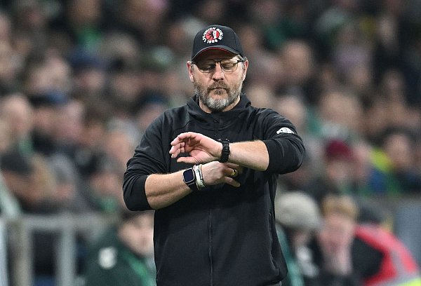 Steffen Baumgart und Union Berlin taten sich in Bremen sehr schwer. - © Carmen Jaspersen/dpa