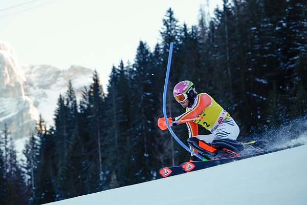 Zuletzt dreimal in Serie ohne Punkte: Deutschlands Slalom-Ass Linus Straßer. - © Gabriele Facciotti/AP/dpa