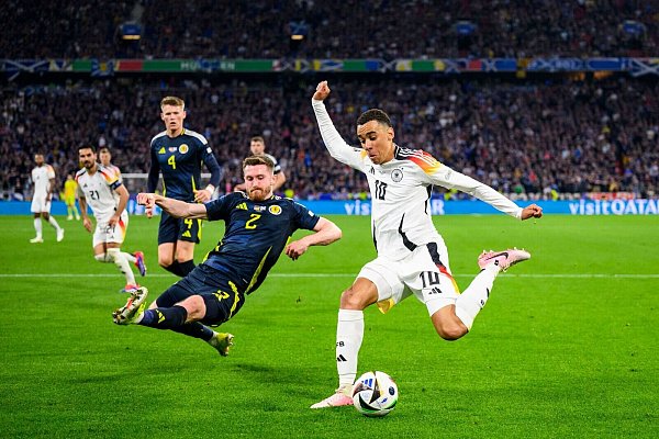 Jamal Musiala trumpfte bei der EM gegen Schottland groß auf. - © Tom Weller/dpa