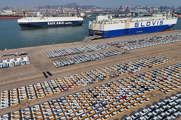 Im Handelsstreit führten die USA und die EU mitunter sehr hohe Zölle auf E-Autos aus China ein. (Symbolbild) - © -/Chinatopix via AP/dpa