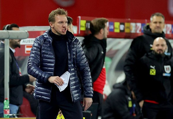 Konnte mit der Leistung seiner Mannschaft nicht zufrieden sein: Bundestrainer Julian Nagelsmann. - © Christian Charisius/dpa