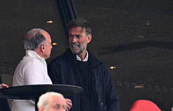 Jürgen Klopp fieberte mit den Leipzigern auf der Tribüne mit. - © Tom Weller/dpa