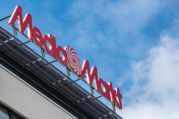 Media Markt wächst, während immer mehr Saturn-Geschäfte schließen. - © Armin Weigel/dpa