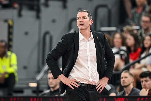 Kann er die Bayern fordern? Ty Harrelson trainiert Herausforderer Ulm. - © Harry Langer/dpa