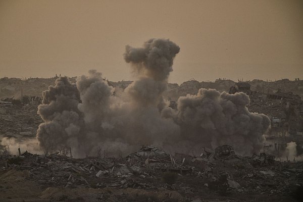 Große Teile des Gazastreifens sind verwüstet. - © Leo Correa/AP/dpa