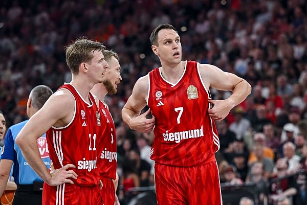 Justus Hollatz und Johannes Voigtmann sind zwei von fünf Europameistern bei Bayern München. (Archivbild) - © Harry Langer/dpa